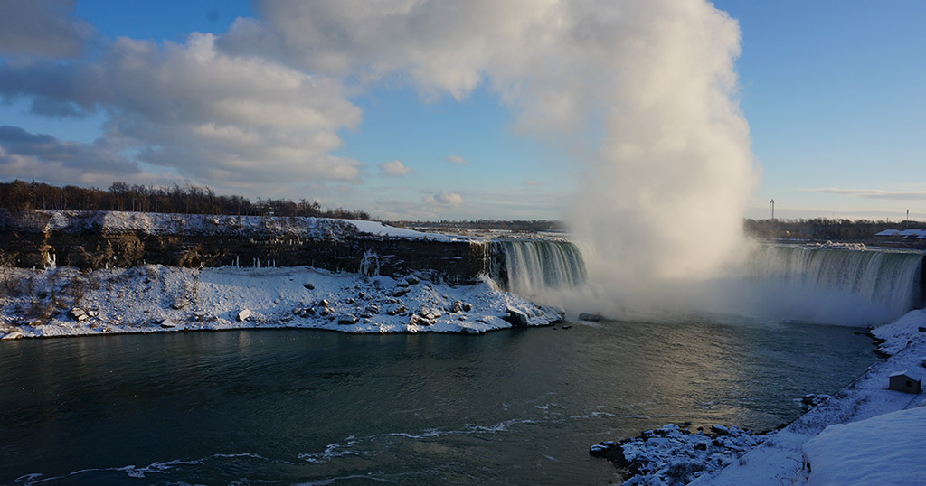 niagara falls winter